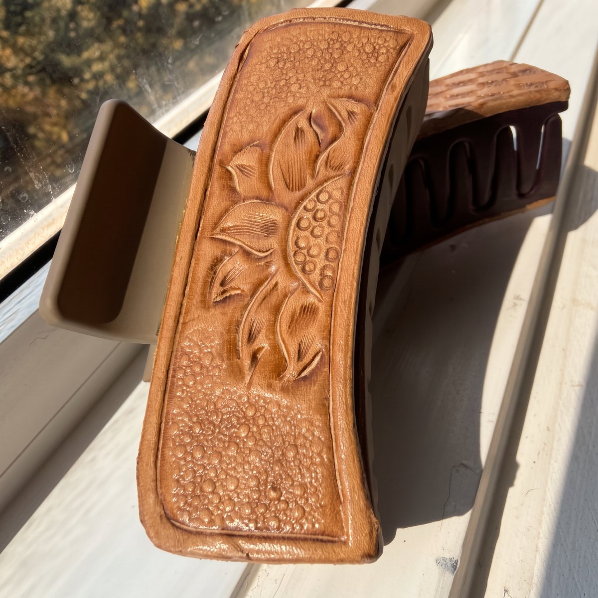 Tooled Claw Clip